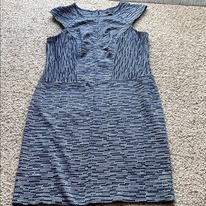 Ann Taylor Elegant Blue Patterned Dress size 8